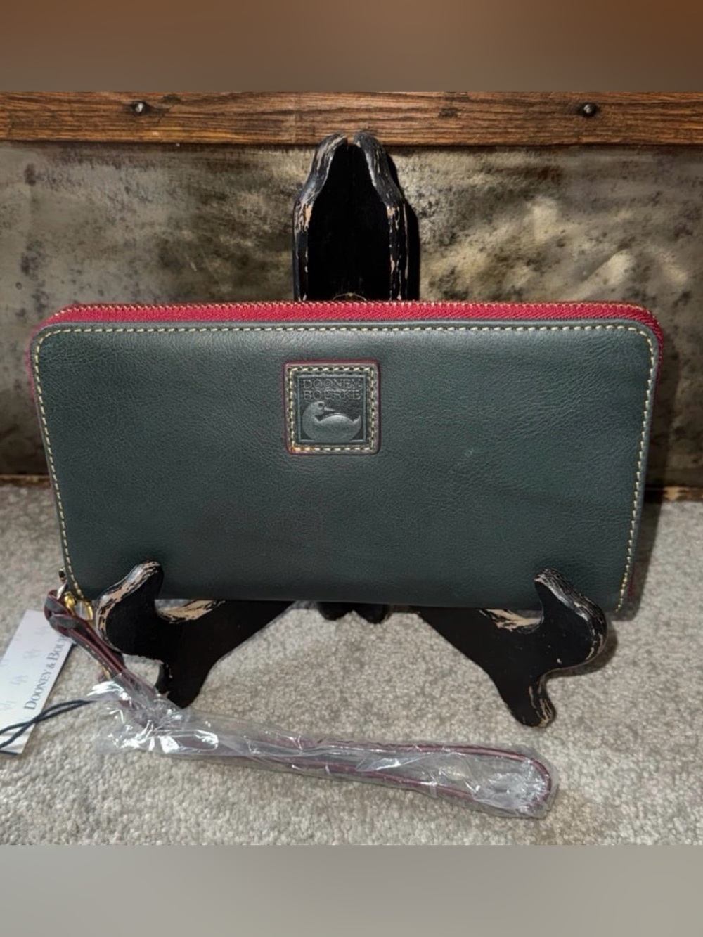 NWT Dooney & Bourke Florentine wristlet in teal with detachable strap